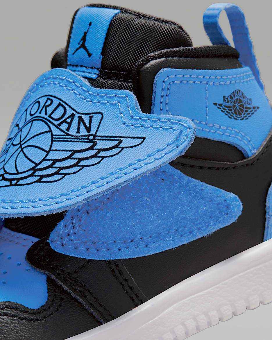 Basket bleu enfant jordan outlet